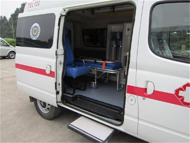 乌当救护车出租服务案例7